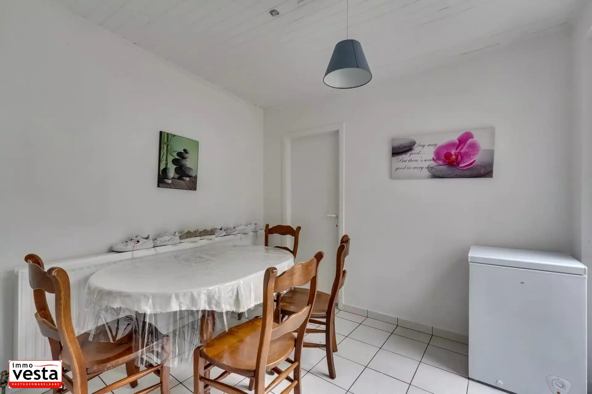 Investeringspand met winkel en appartement foto 15