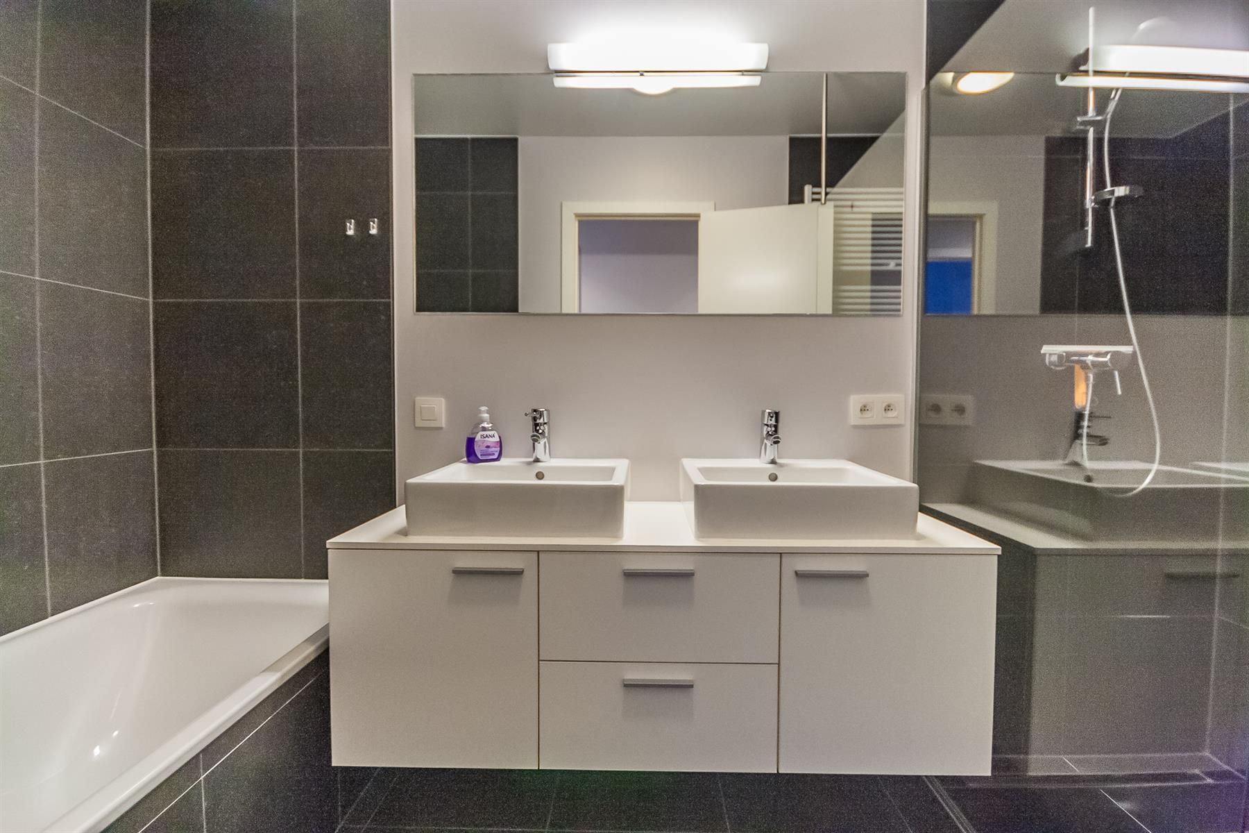 Appartement te huur foto 9
