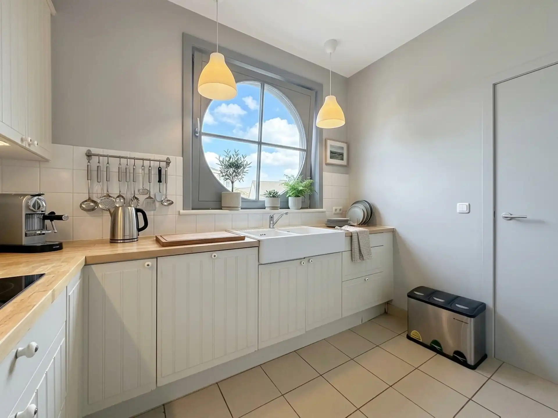 Vlakbij de Botanische Tuinen, mooie flat met 2 slaapkamers  foto 6