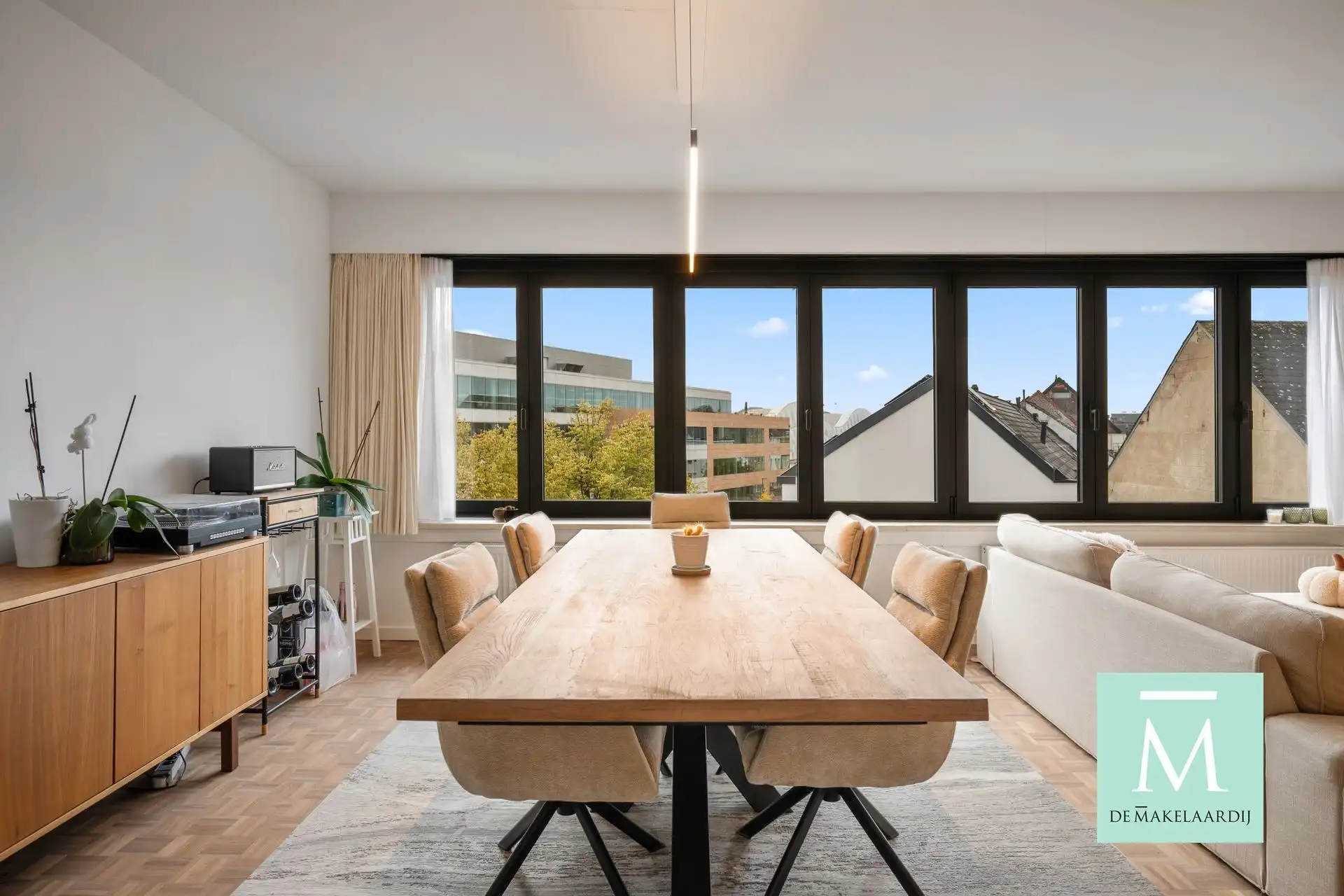Gerenoveerd 2-slaapkamerappartement met winterterras in Mechelen! foto {{pictureIndex}}