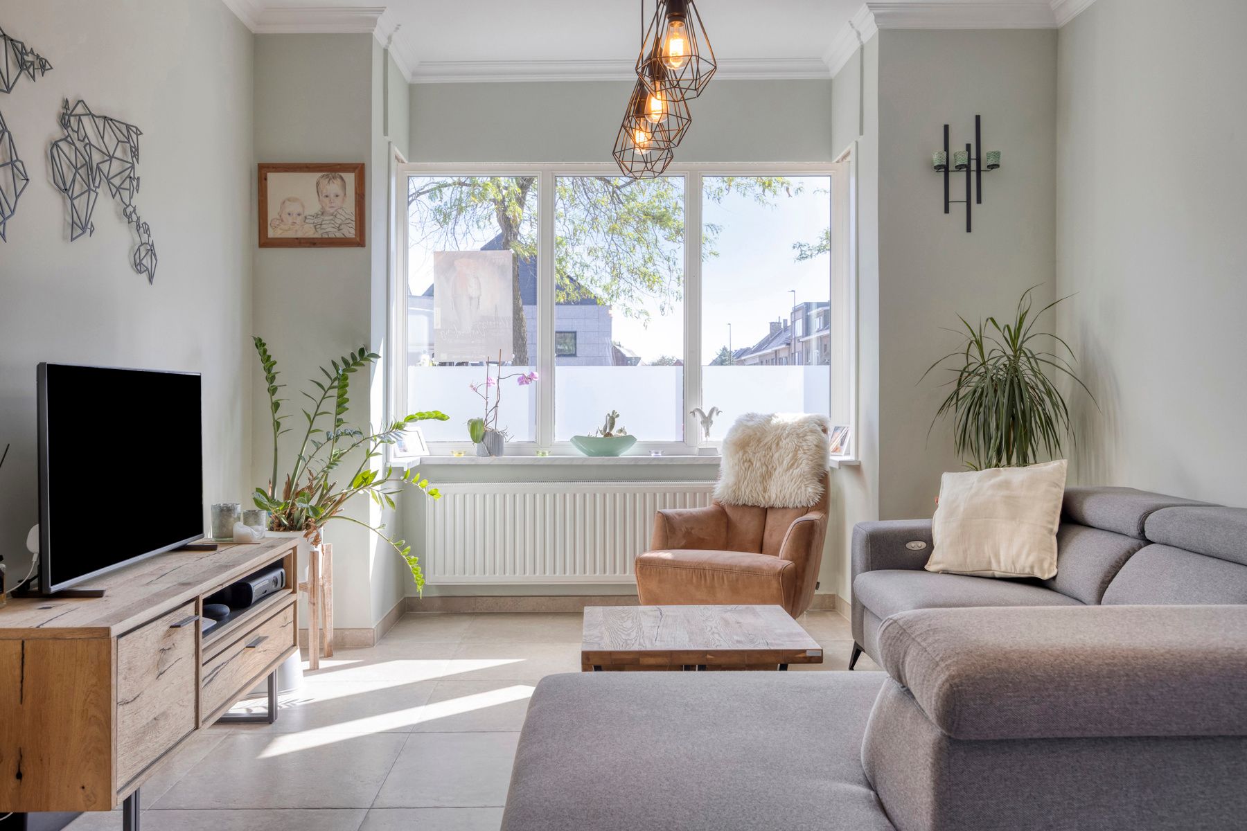 Instapklare woning met 3 slaapkamers, tuin en zonnepanelen! foto 3