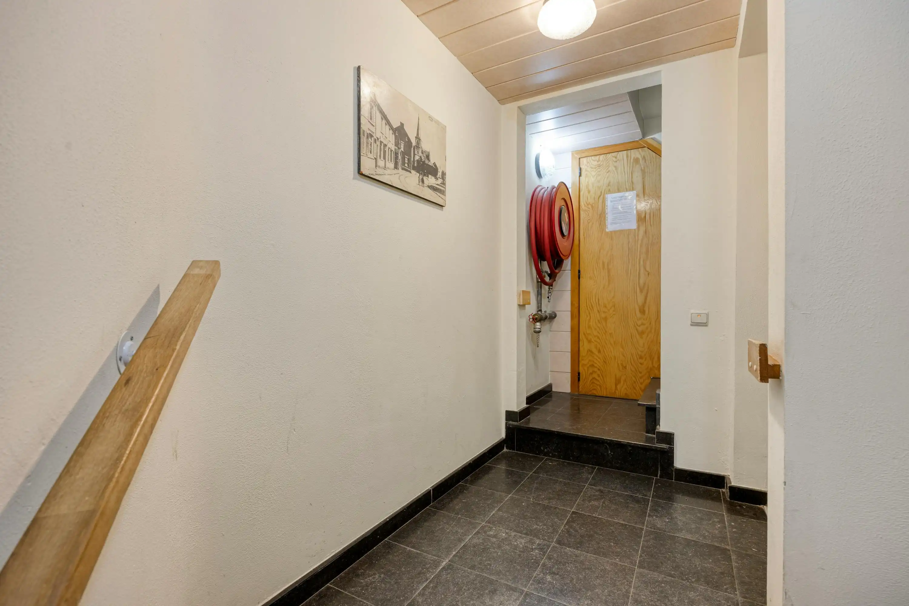 Energiezuinig 1-slaapkamerappartement in hartje Genk foto 2