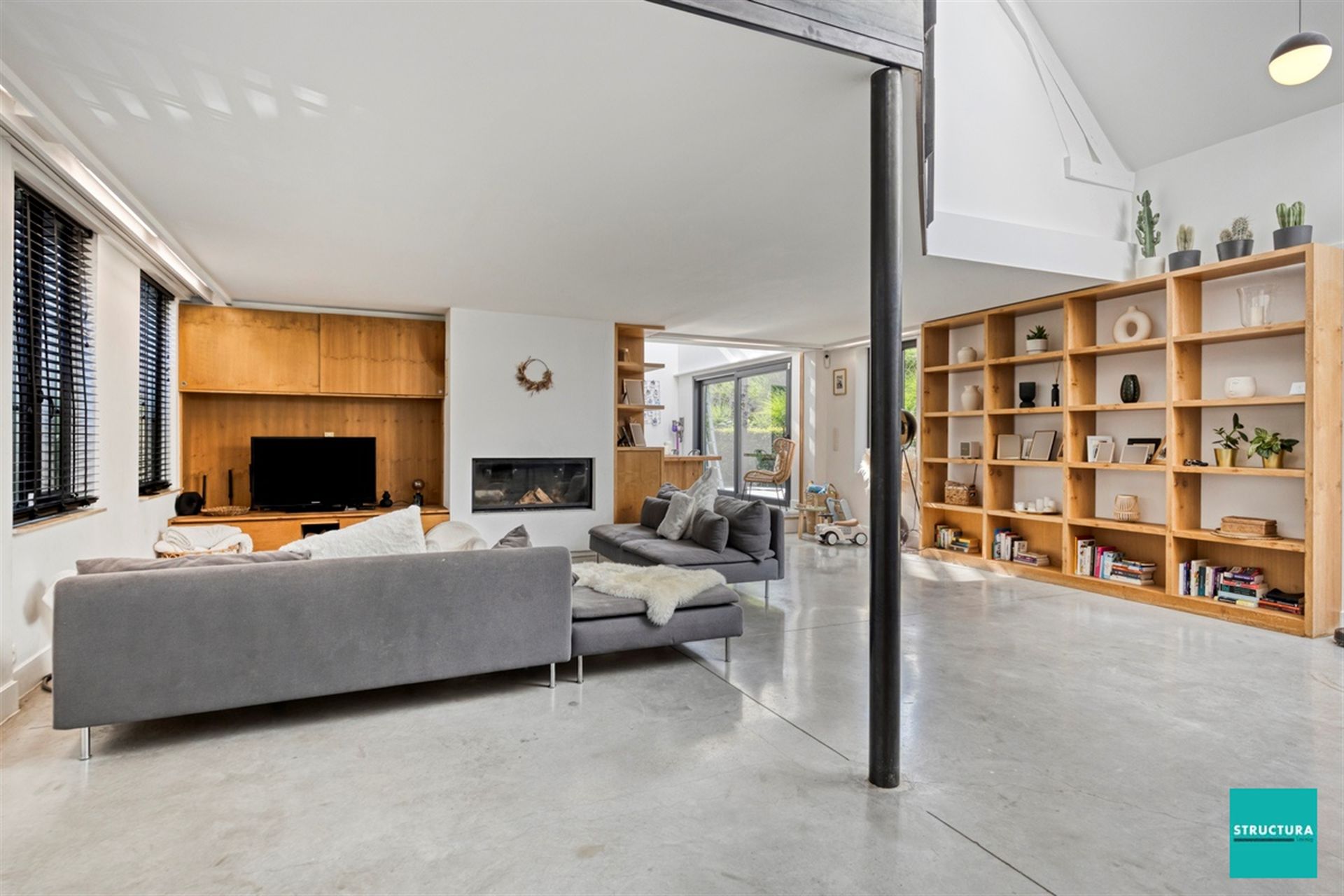 Riante, enorm karaktervolle woning met tuin op TOP-ligging! foto 4