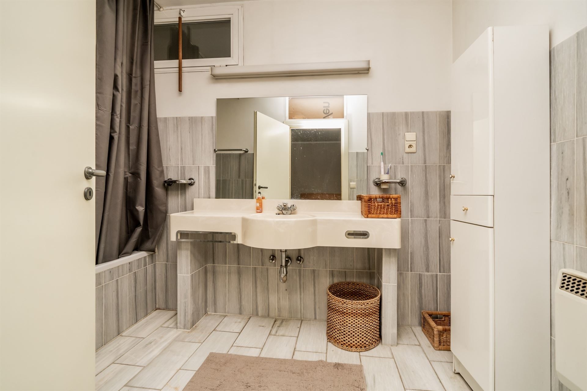 GEMENGD OPBRENGSTEIGENDOM MET HORECA - APPARTEMENTEN EN BUSINESSFLATS foto 50
