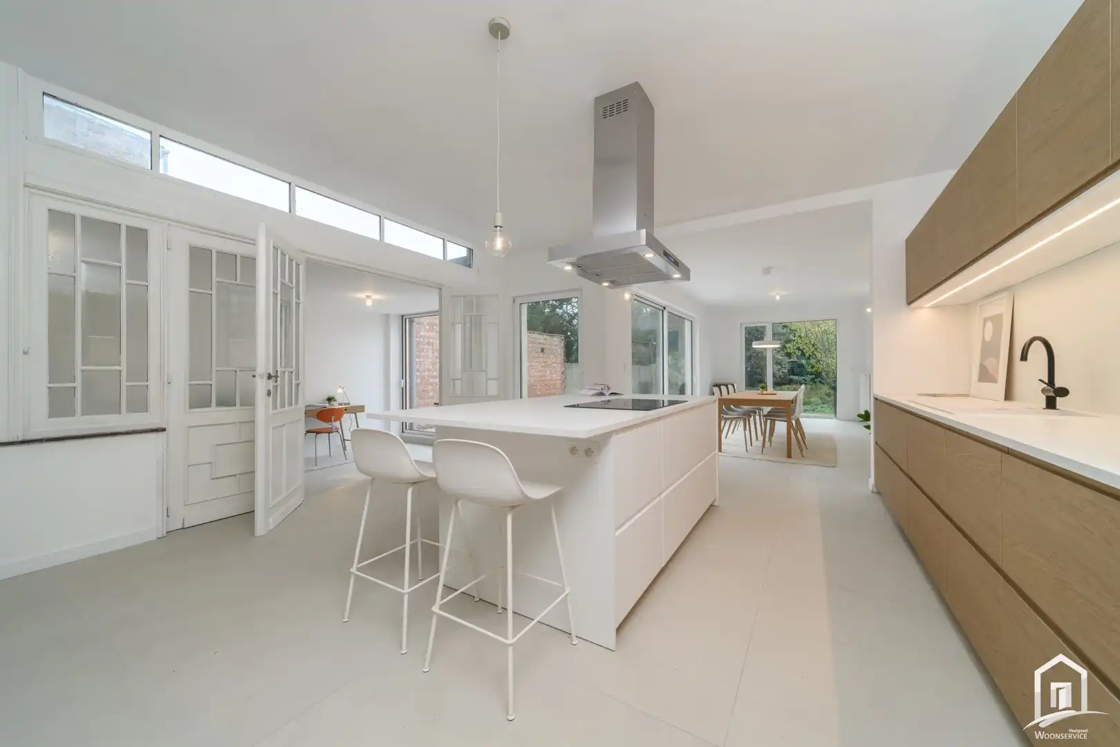 Exclusief gerenoveerde burgerwoning foto 5