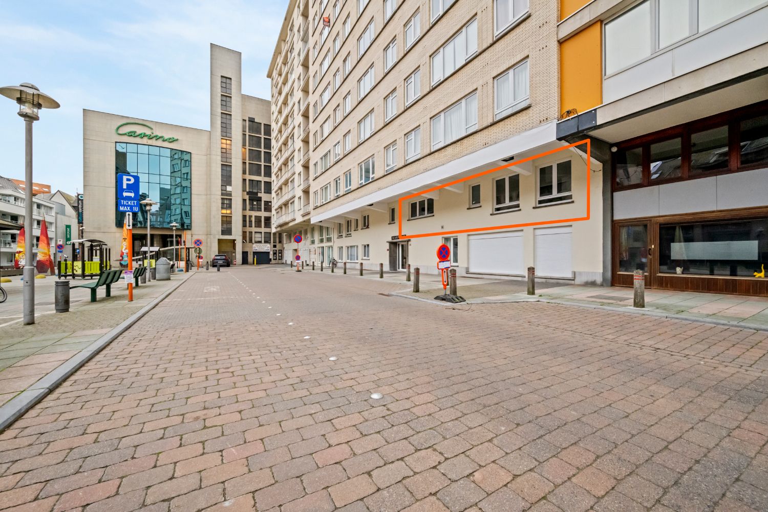 Instapklaar 3 slaapkamer appartement aan het strand foto 15