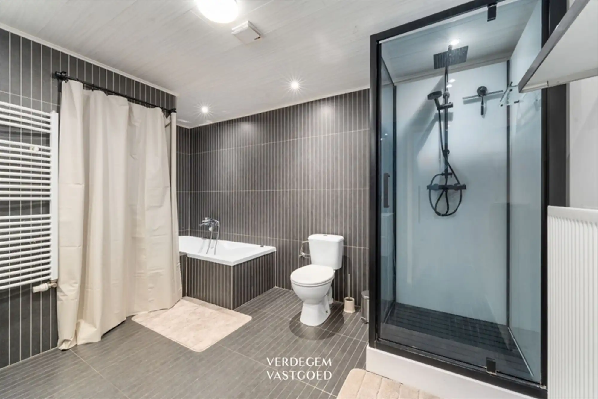 Handelsruimte of atelier met mooi woongedeelte in hartje Zelzate foto 14