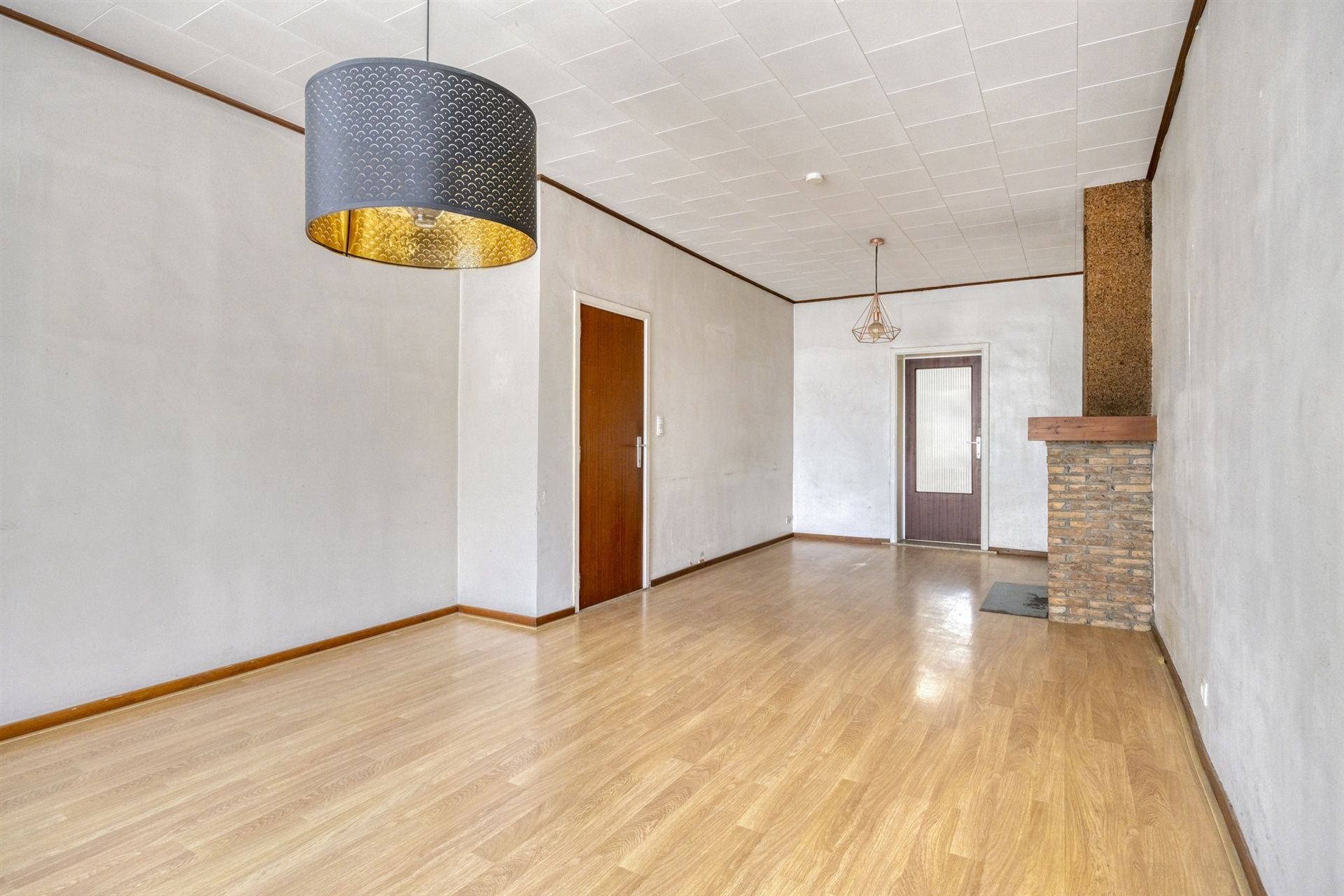 Te renoveren woning met 4 kamers foto 2