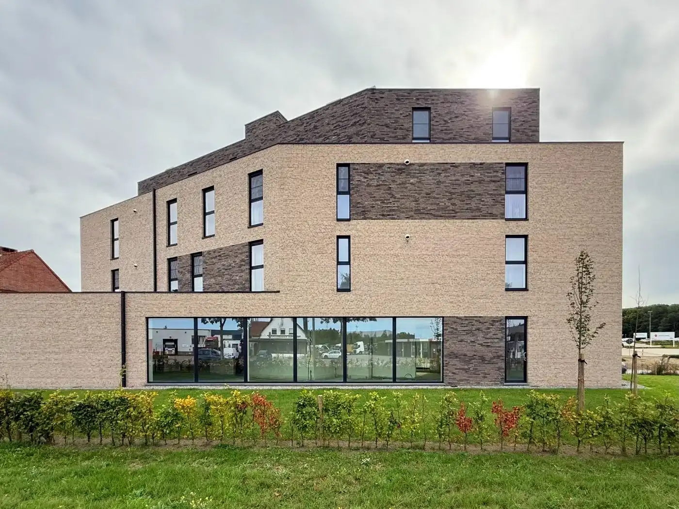Centraal gelegen commerciële ruimte van 300 m² in Ham met parkeergelegenheid foto 5