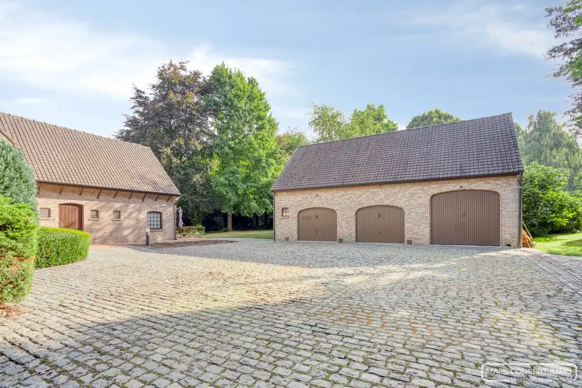 Authentieke hoeve te koop in Anzegem – omringd door 1,6 hectare groen foto 30