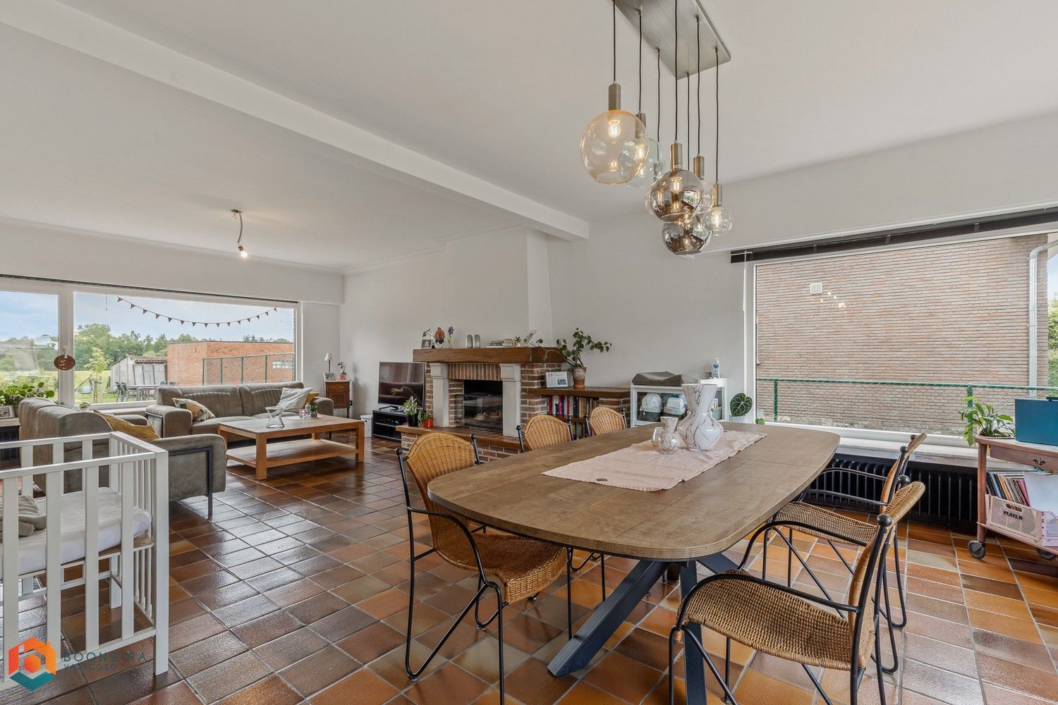 Vrijstaande woning met 3 slpkrs, garage en tuin te Putte foto 2