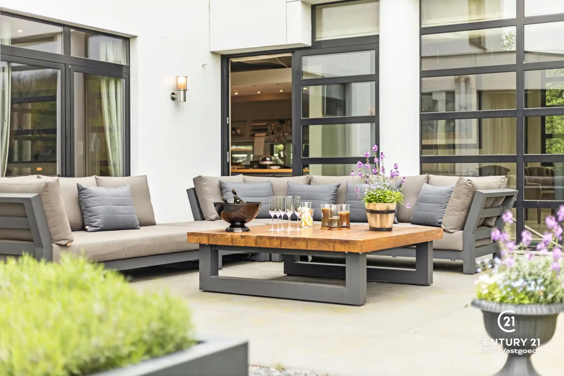 Villa met binnenzwembad en COMPLETE wellness op ca 2590m² foto 24
