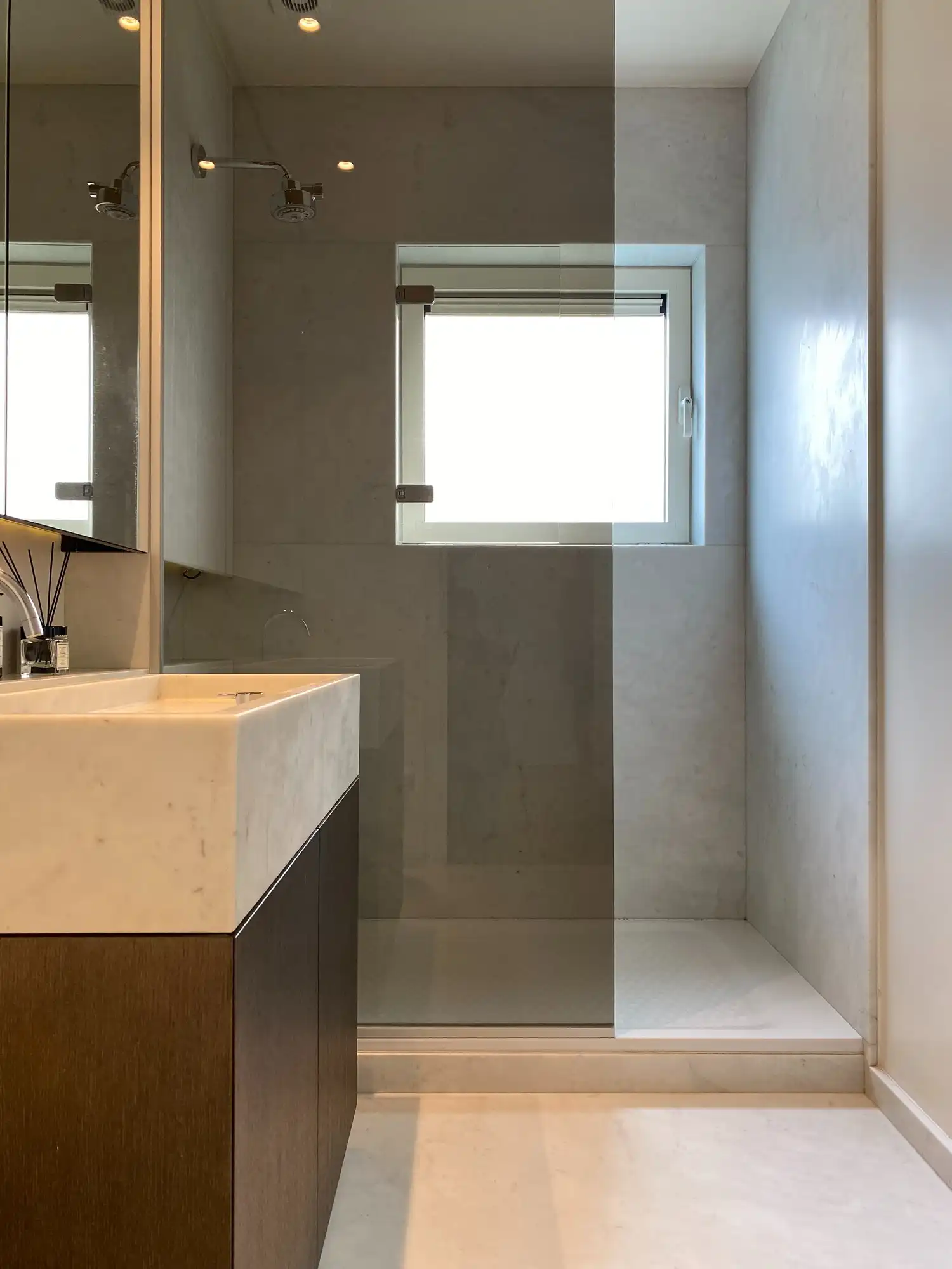 Landelijk gelegen gelijkvloerse VILLA met MAGAZIJN (verkoopsruimte) foto 11