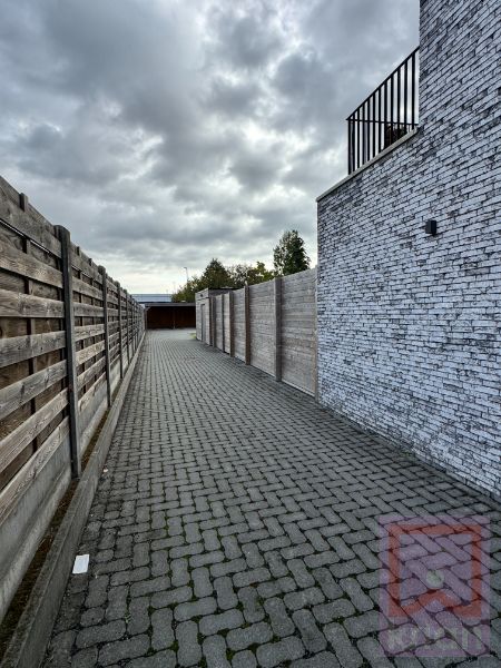 Recent luxeappartement (2021), 2 slpks, zonneterras, lift en carport – centrum Geel foto 16