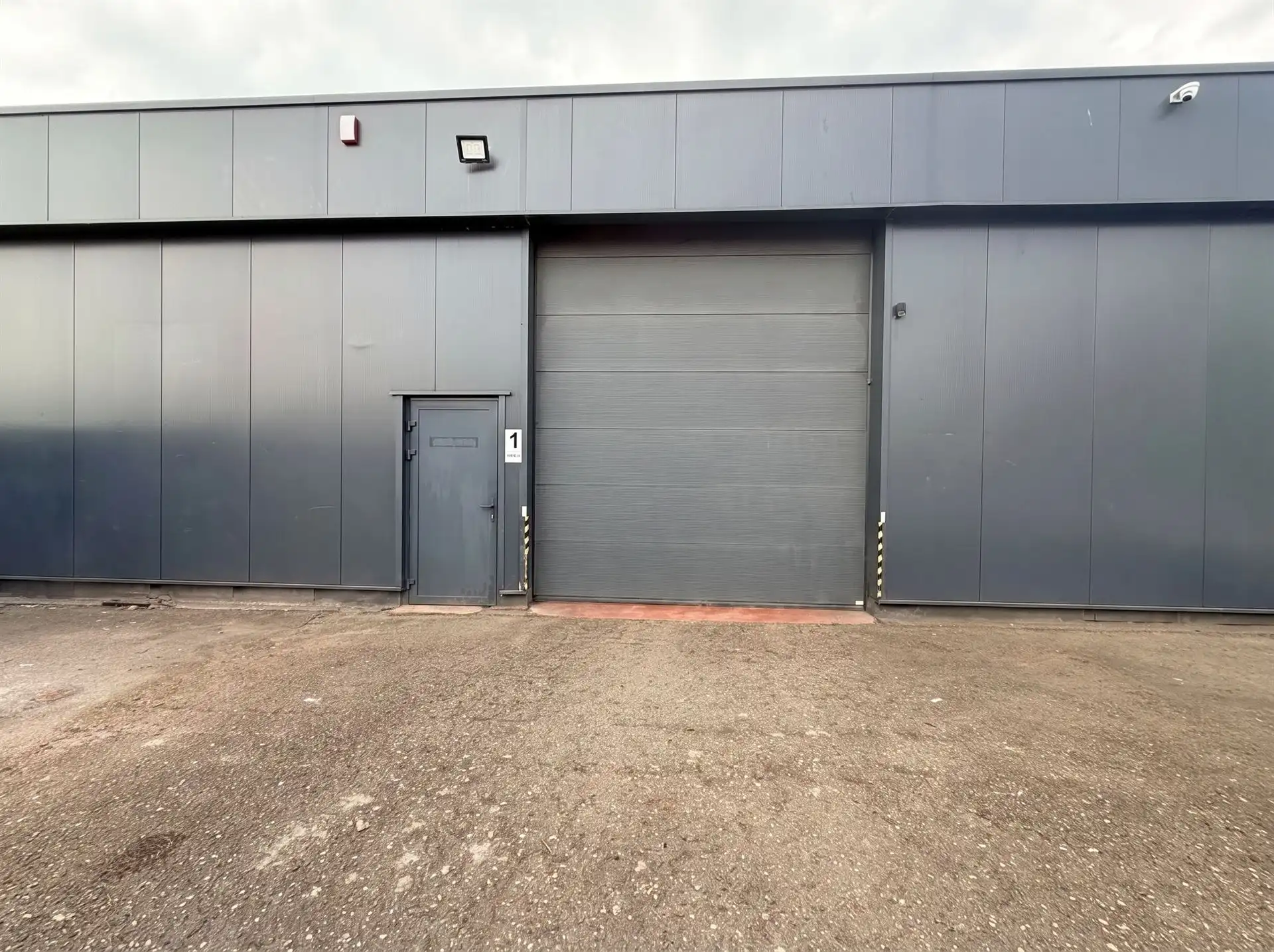 Magazijn te huur Rijksweg 521/1b - 3630 MAASMECHELEN