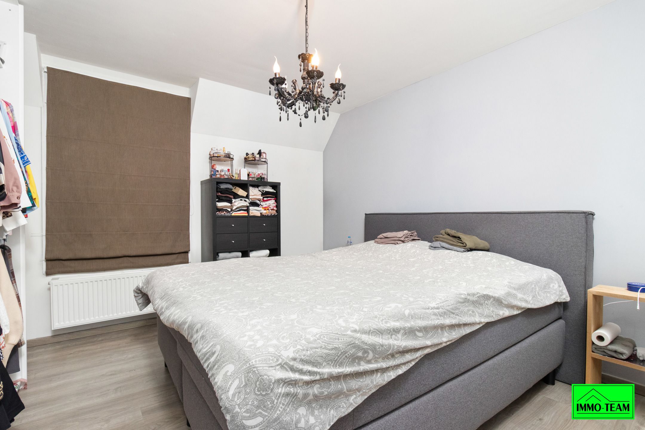 Gezellige  2-gevelwoning met 3 slks, tuin en garage foto 15