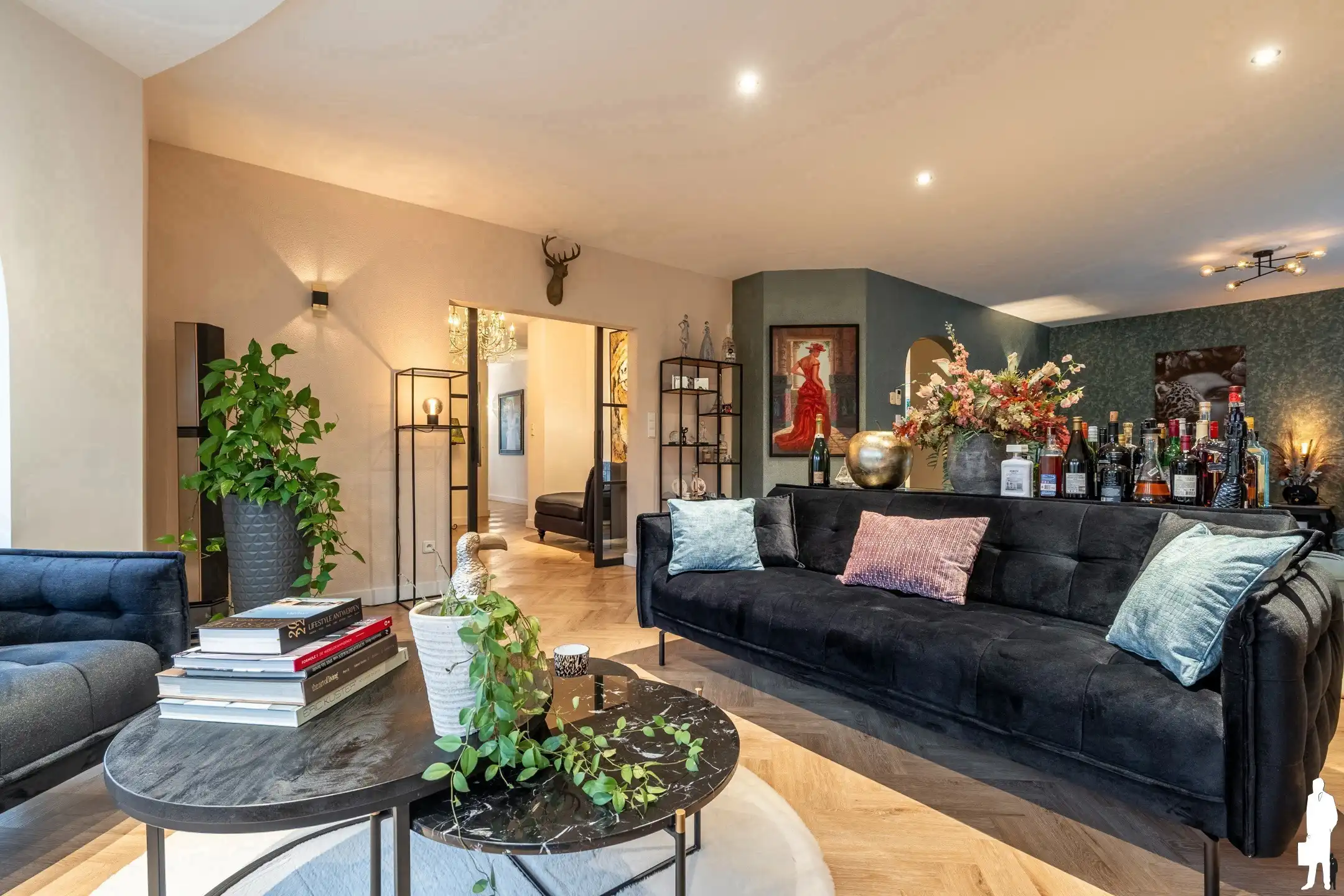 Unieke praktijkruimte met ruime villa, buitenzwembad in grensstreek foto 17