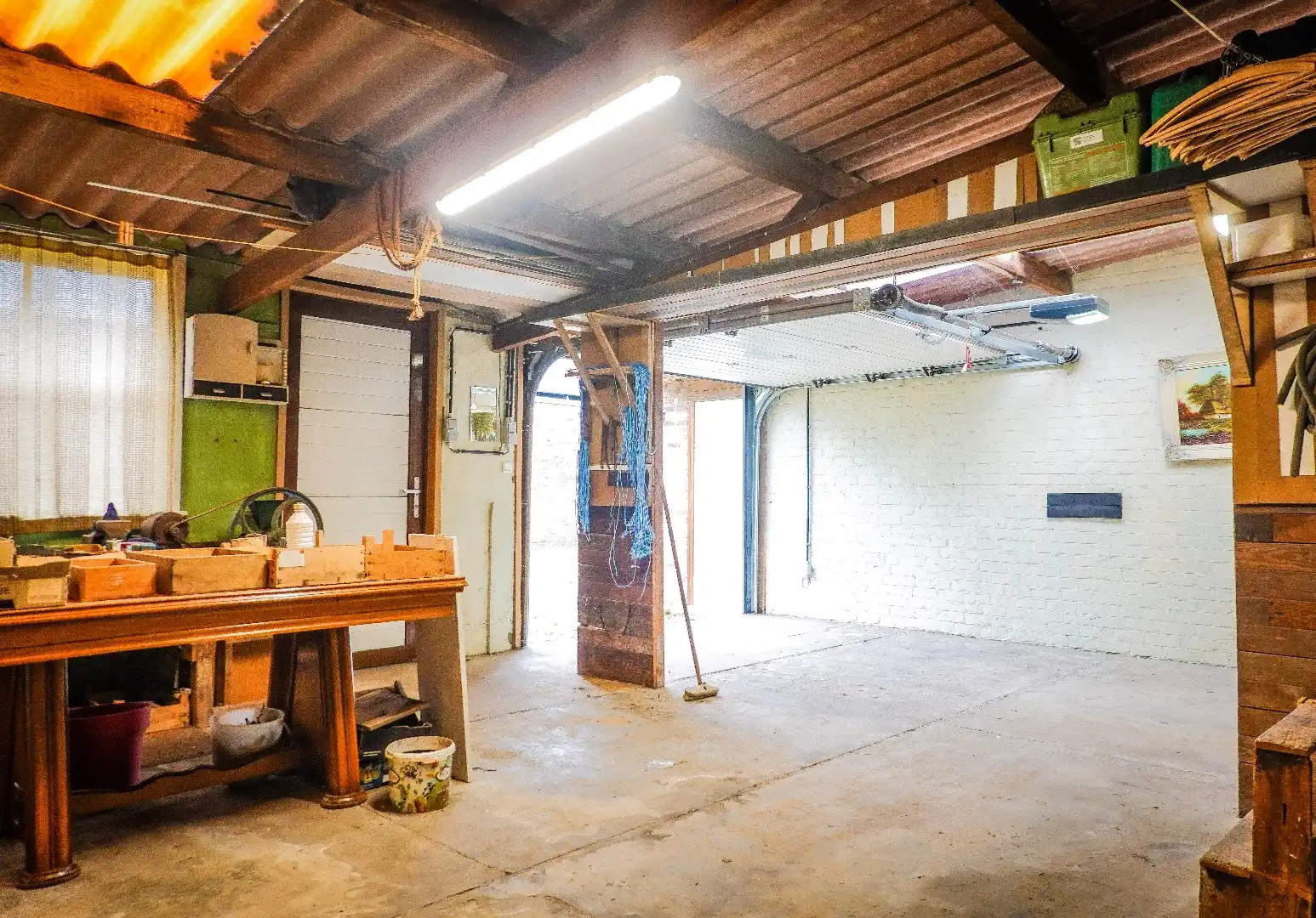 Charmante vrijstaande woning met 5 slaapkamers, ruime tuin en grote garage foto 26