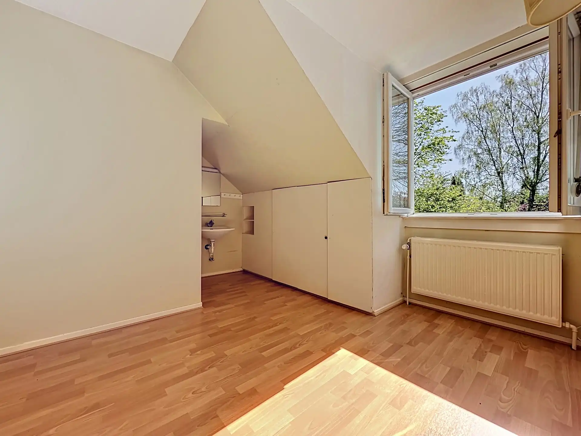 VILLA MET CHARME - DISCREET GELEGEN MET PRIVATIEVE WEG foto 18
