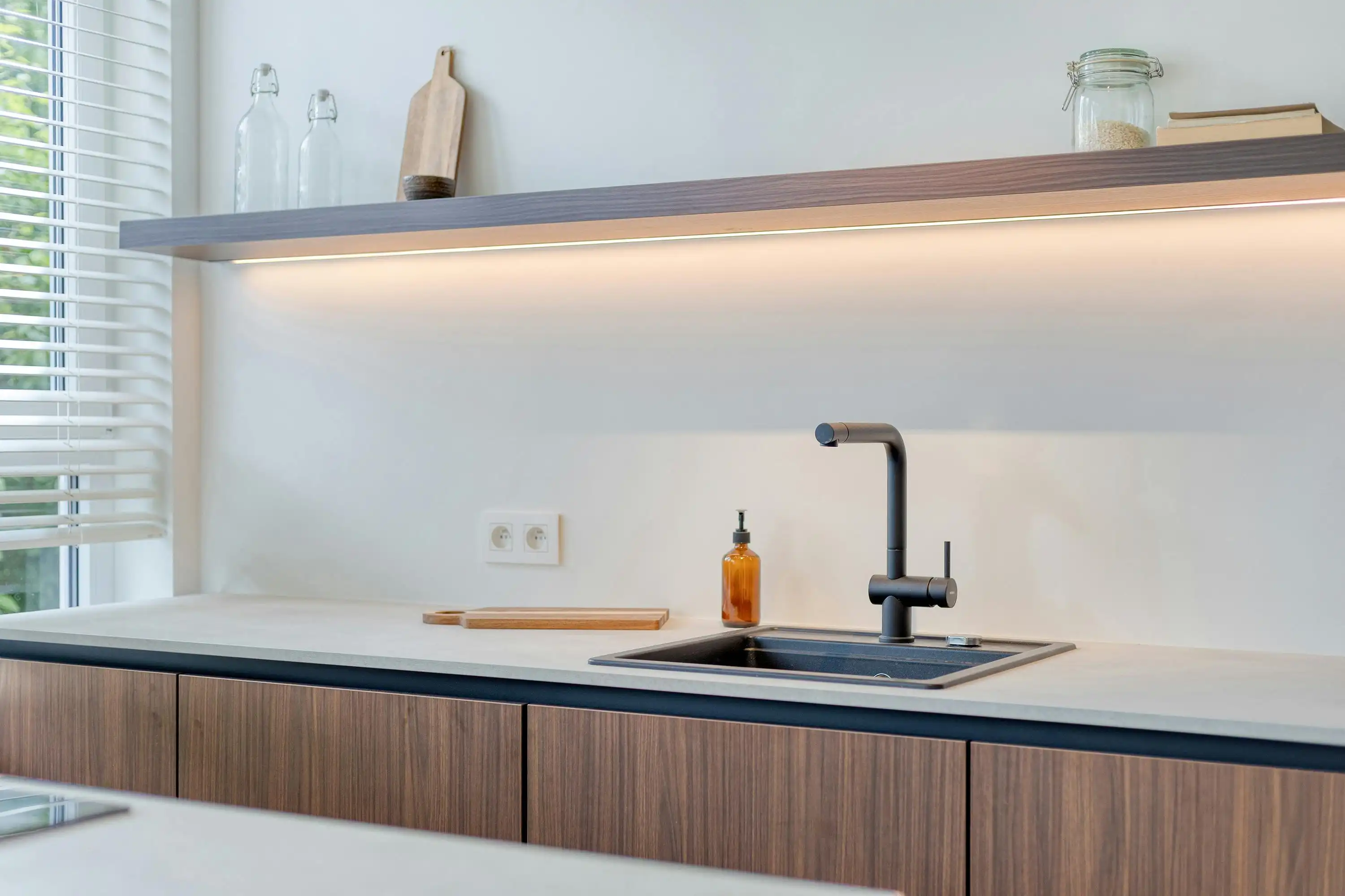 Luxueus 3-slaapkamerappartement met terras te koop in Wilrijk foto 8