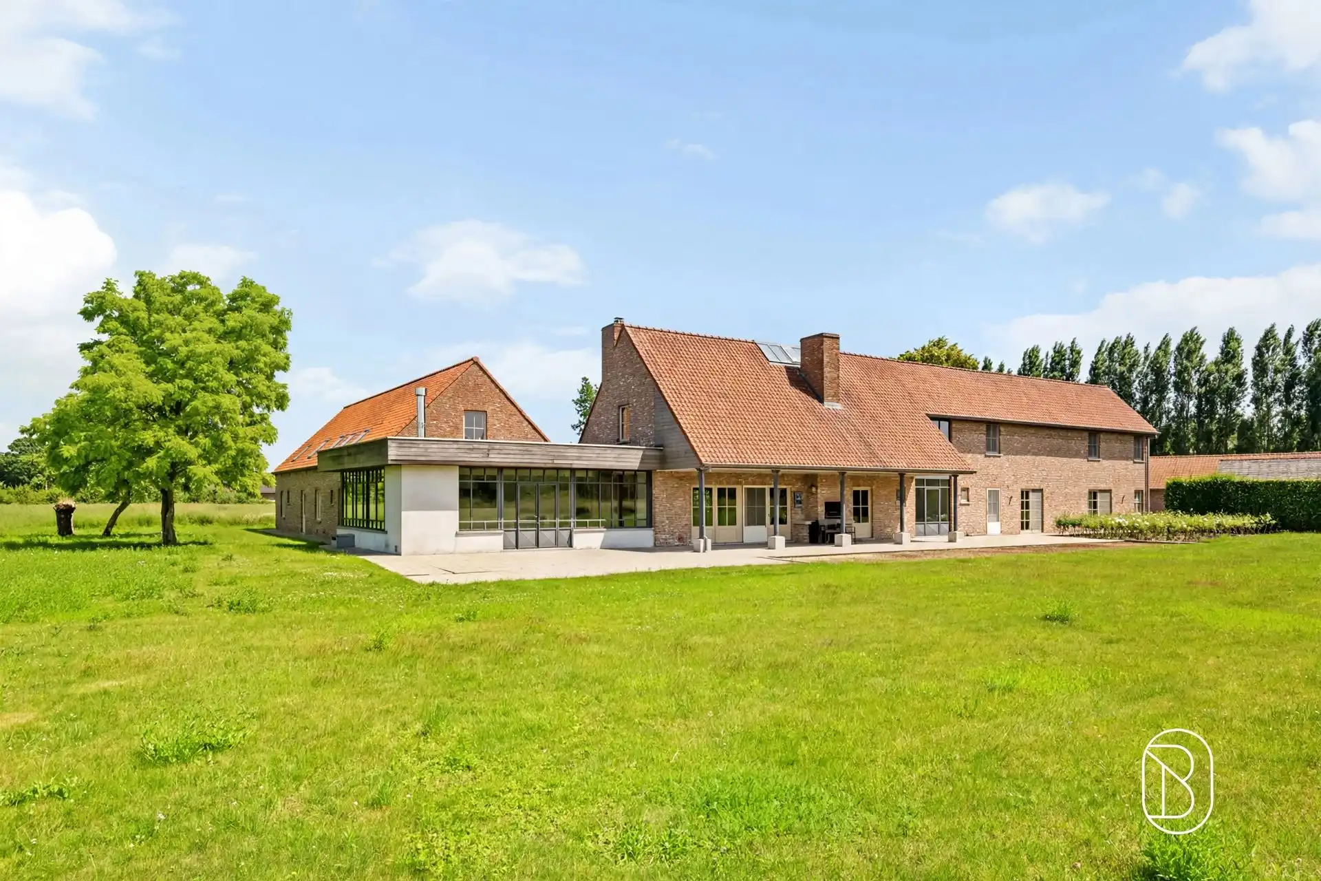 Prachtige hoevewoning met loods en bouwgrond op 1 hectare foto 4