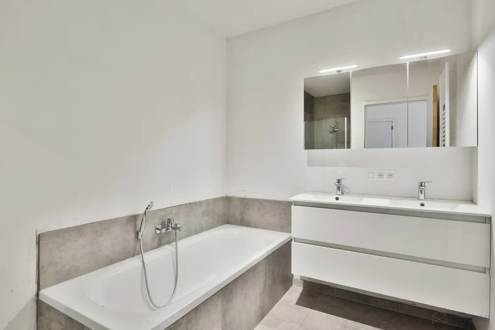 Halfopen BEN-woning te koop in Olmen foto 20