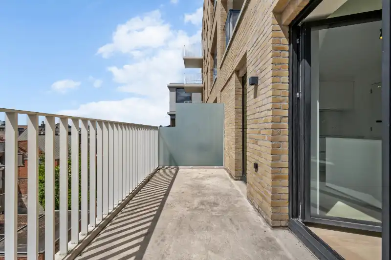 Modern nieuwbouwappartement te koop in Roeselare met gunstige oriëntatie foto 4