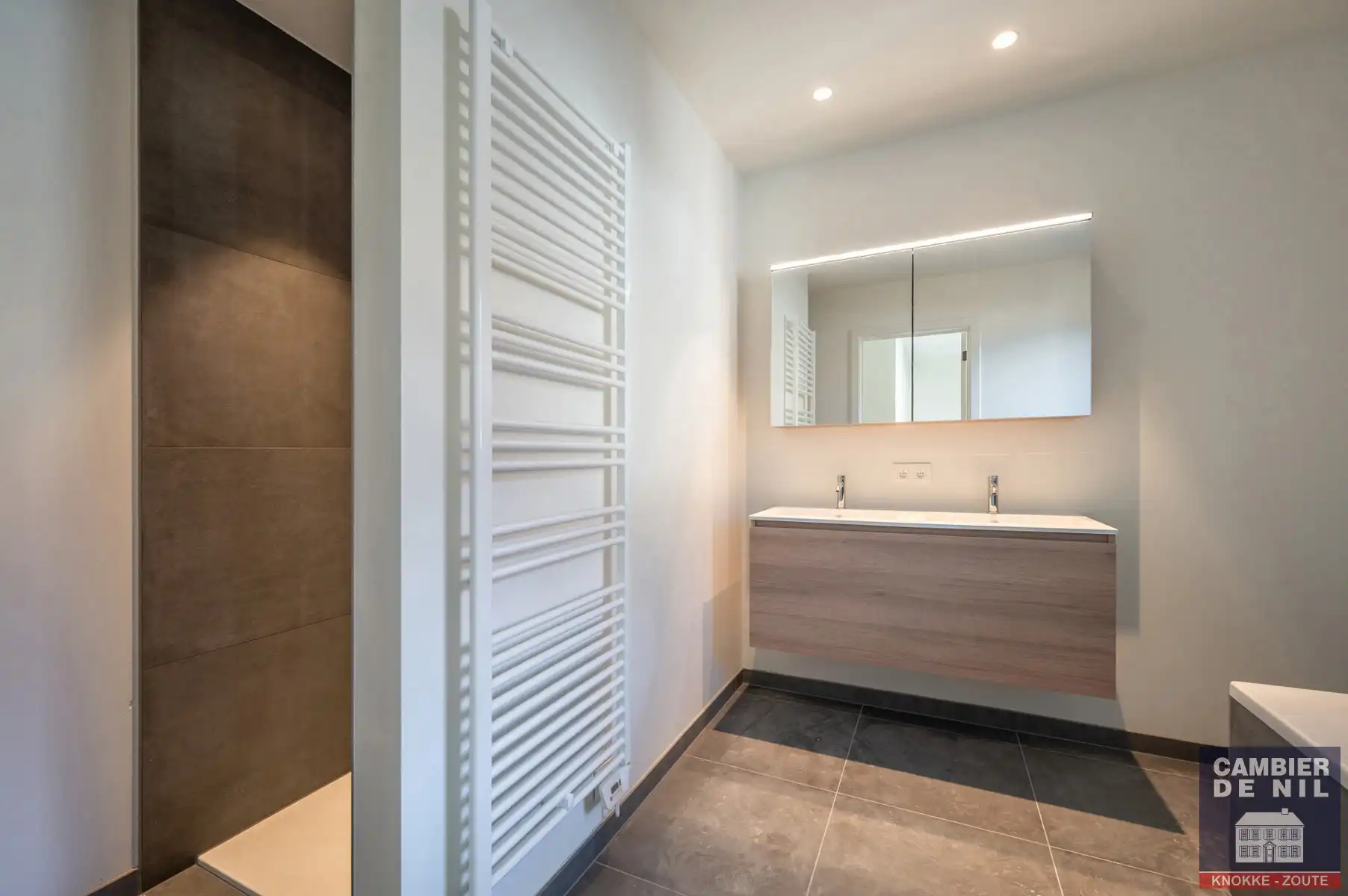 Nieuwbouw - ongemeubelde koppelvilla in rustige,  residentiële wijk te Knokke-Heist  foto 19