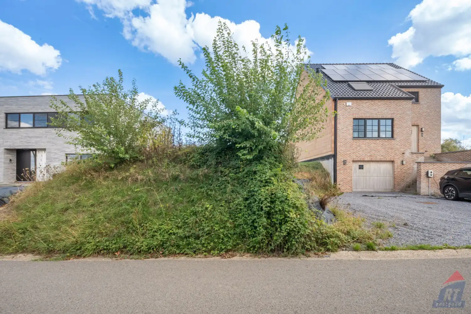 Interessant perceel bouwgrond voor halfopen bebouwing op een rustige locatie foto 5