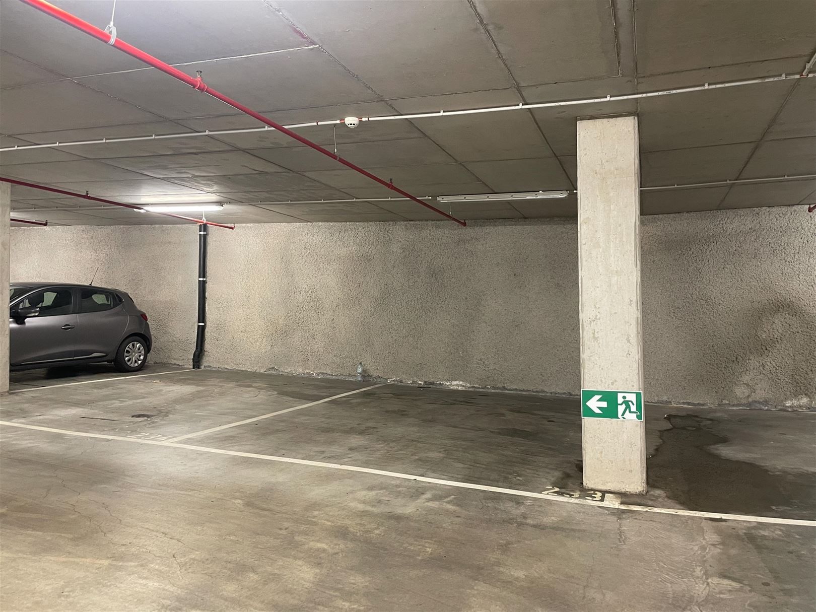 Ondergrondse autostaanplaats P233 foto 3