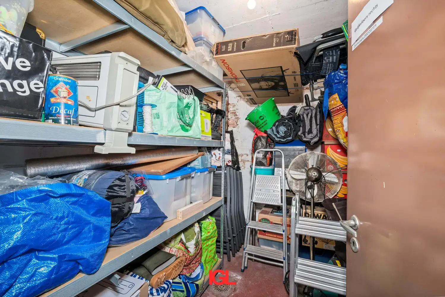 Gelijkvloersappartement met 2 slaapkamers & garage nabij het centrum van Halle foto 9