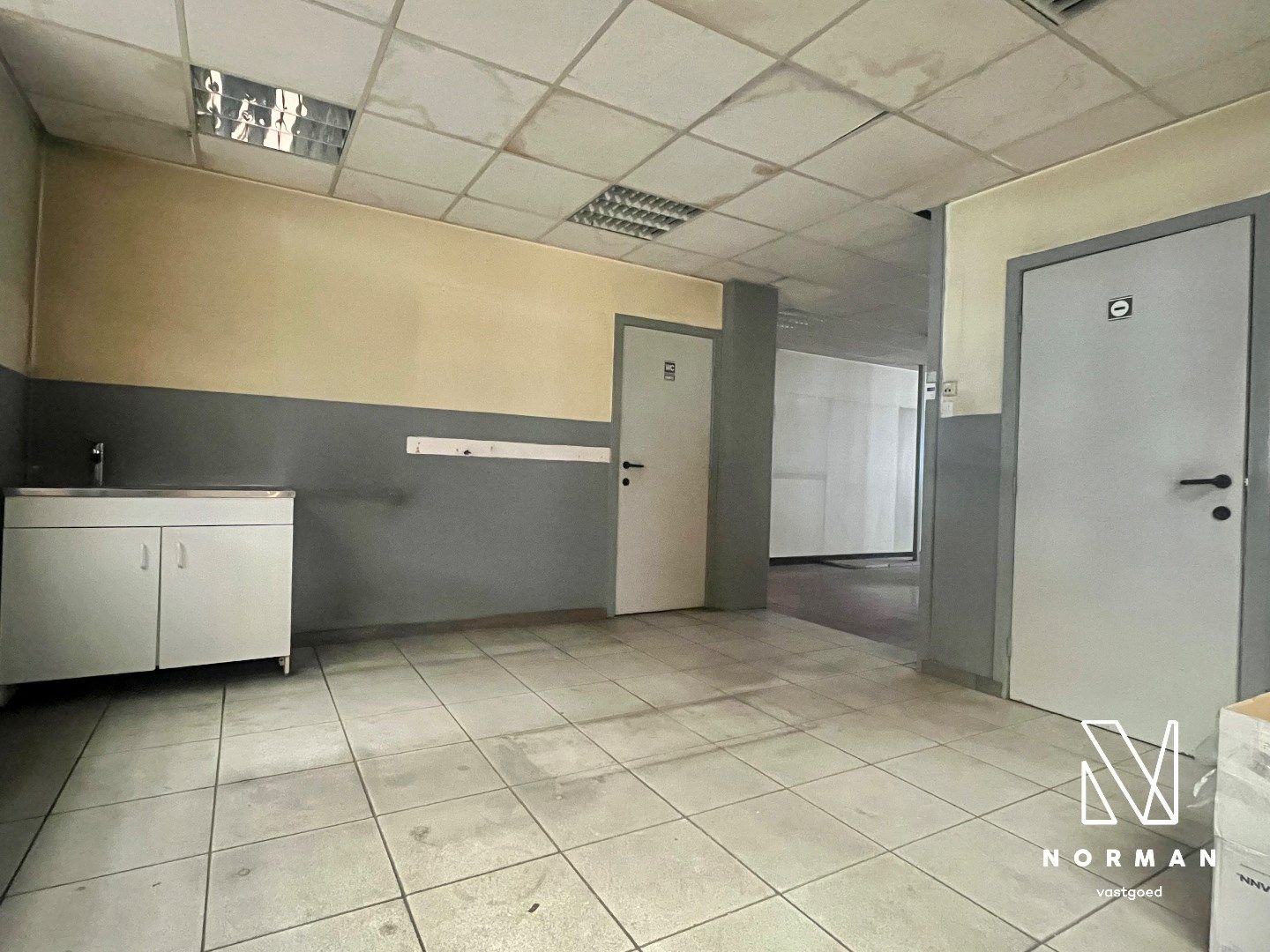 Te renoveren pand te koop in Harelbeke! foto 5