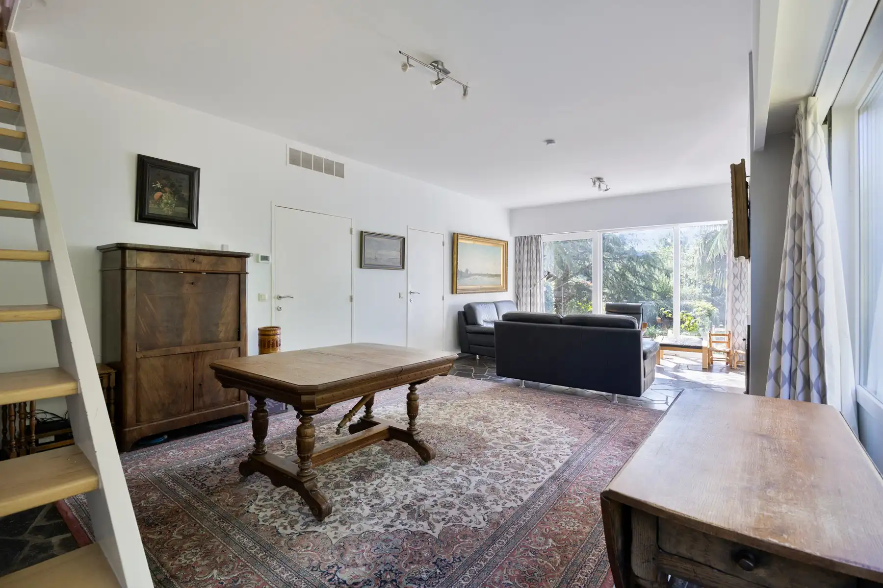 Rustig gelegen modernistische karaktervolle villa foto 7