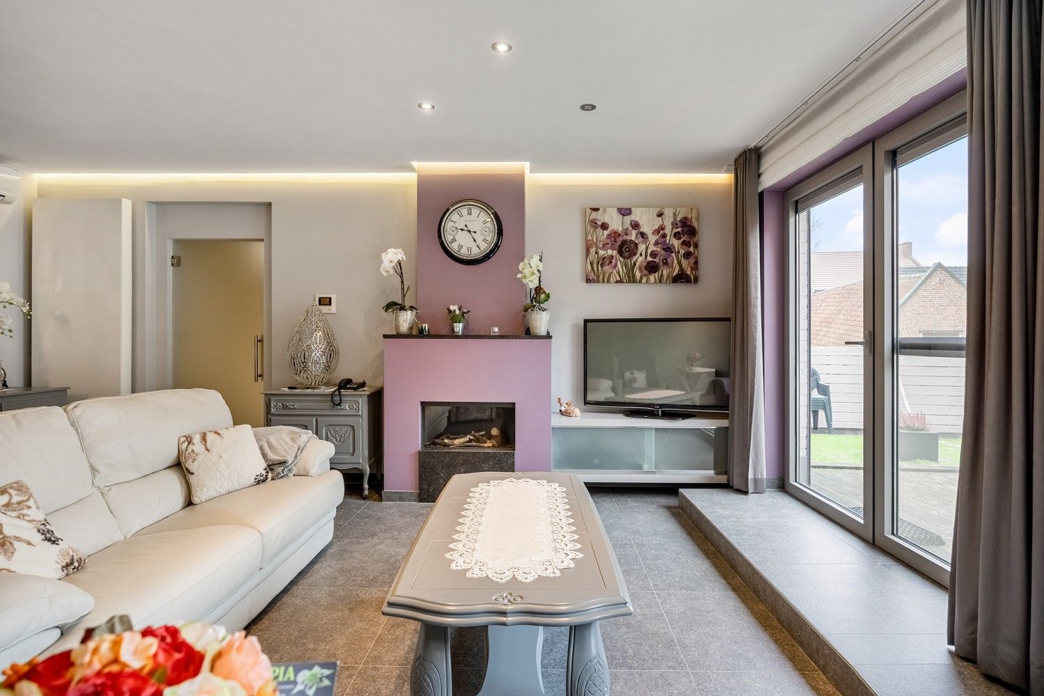 Zeer ruim appartement (146m²) met terras van ruim 200m² in het stadscentrum foto 8