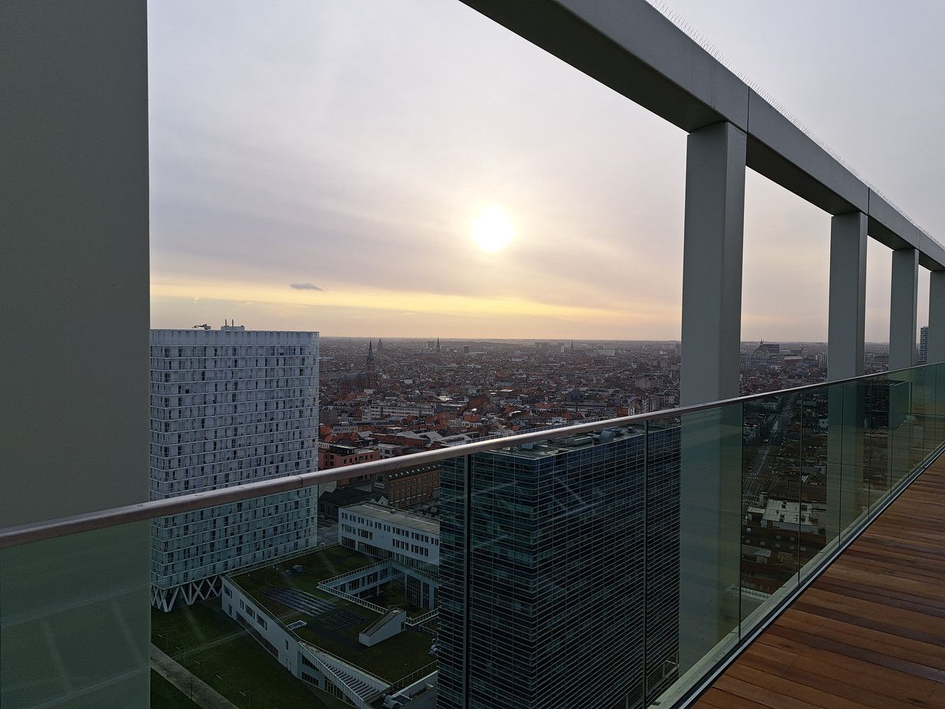 Appartement op het Eilandje met een uitzonderlijk zicht op de ganse stad foto 15