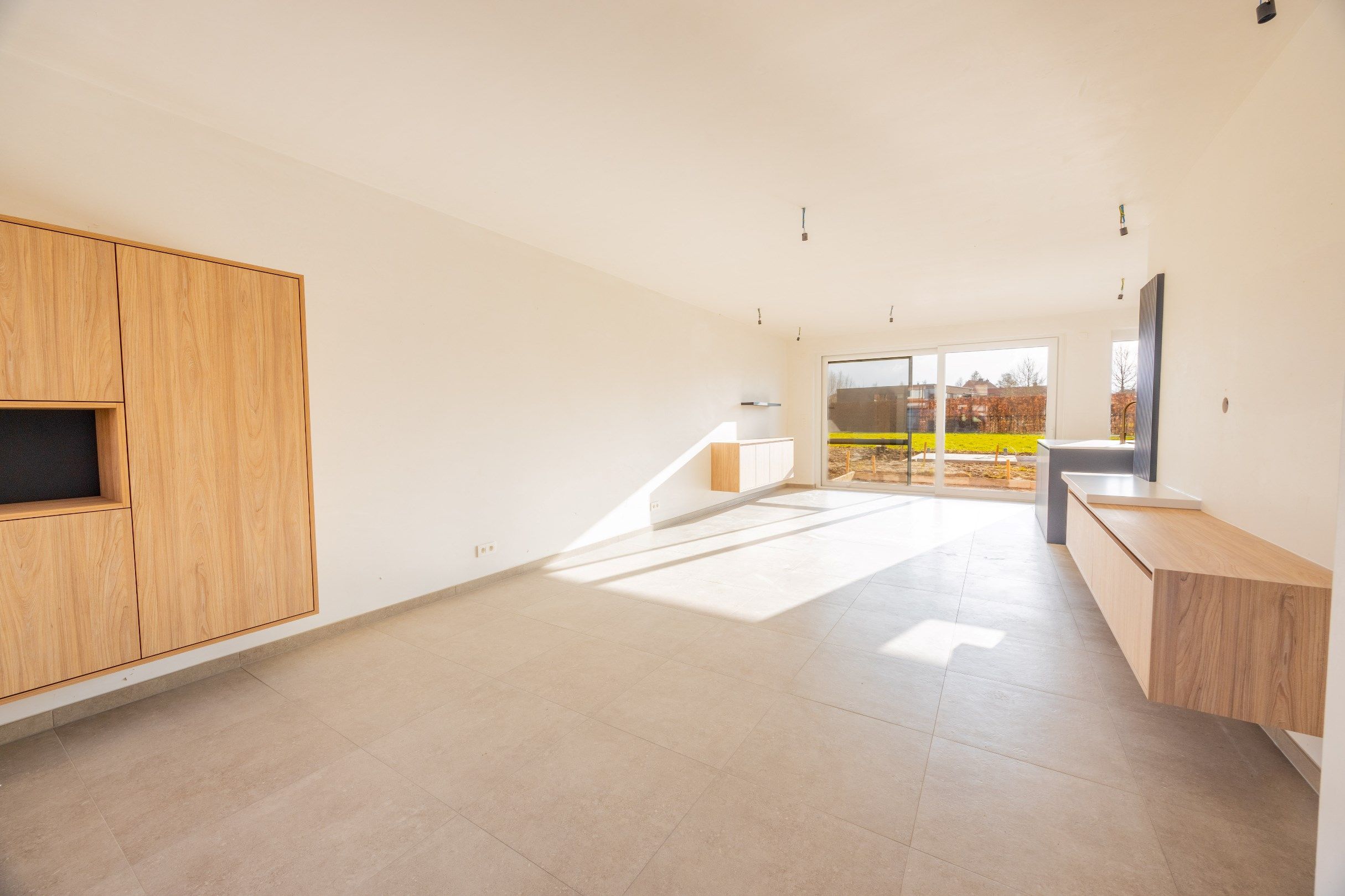 PRACHTIGE NIEUWBOUWWONING MET GARAGE foto 4