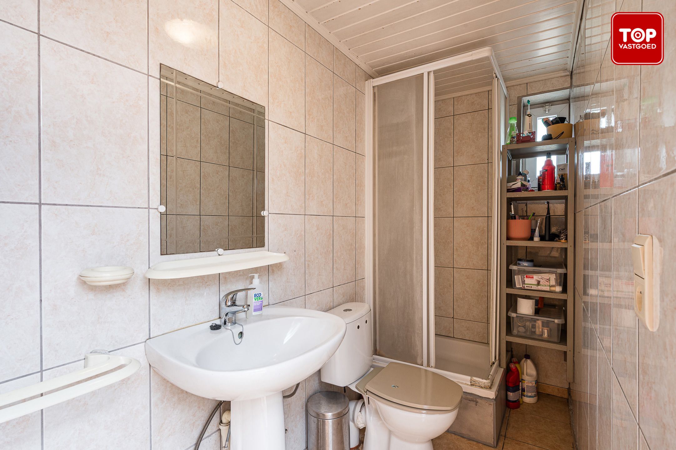 Instapklare woning met 3 slaapkamers en grote tuin foto 12