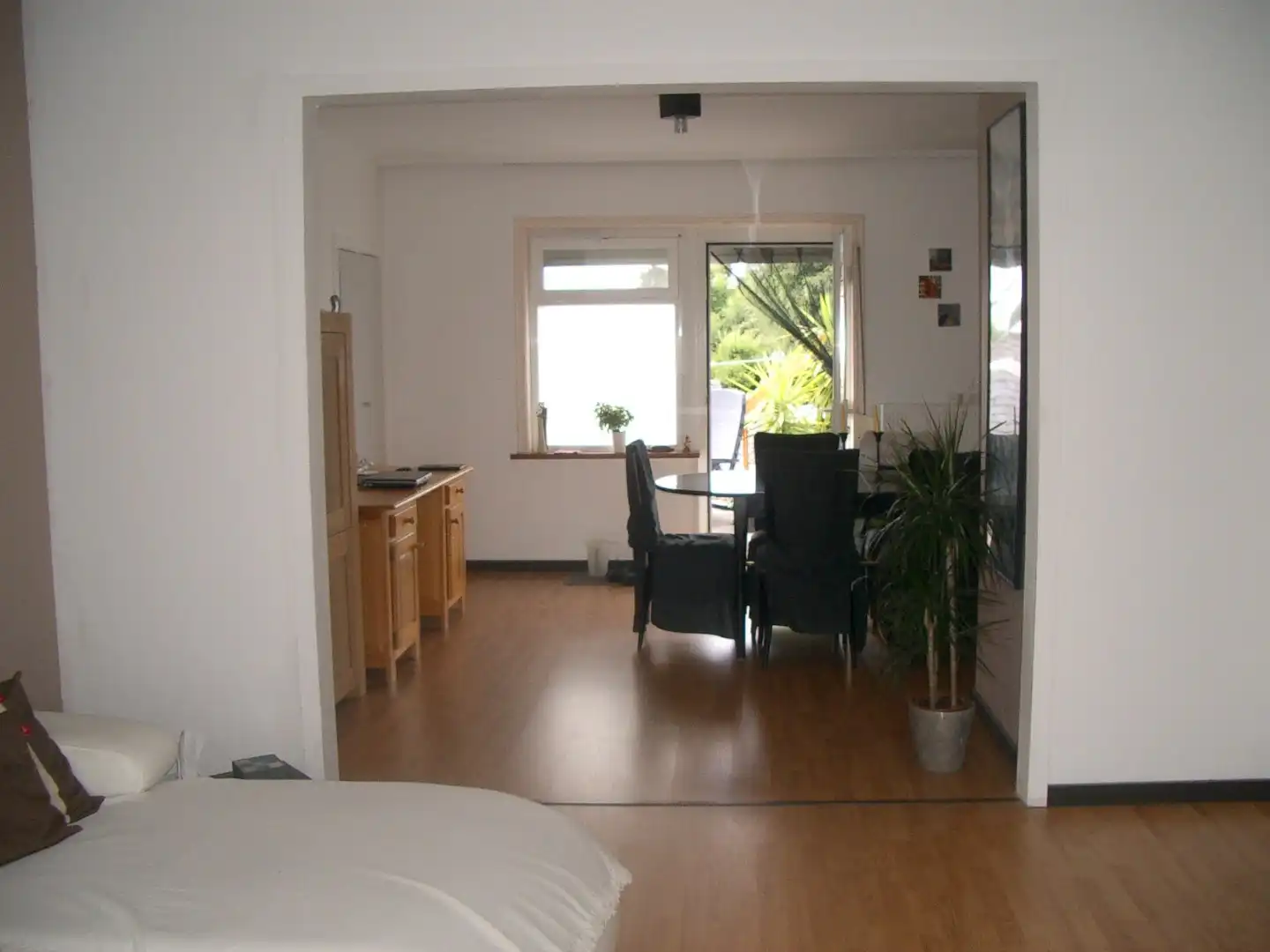 Exclusieve eigendom met handelsruimte, opbrengstappartementen en bouwgrond op toplocatie in Landen foto 29