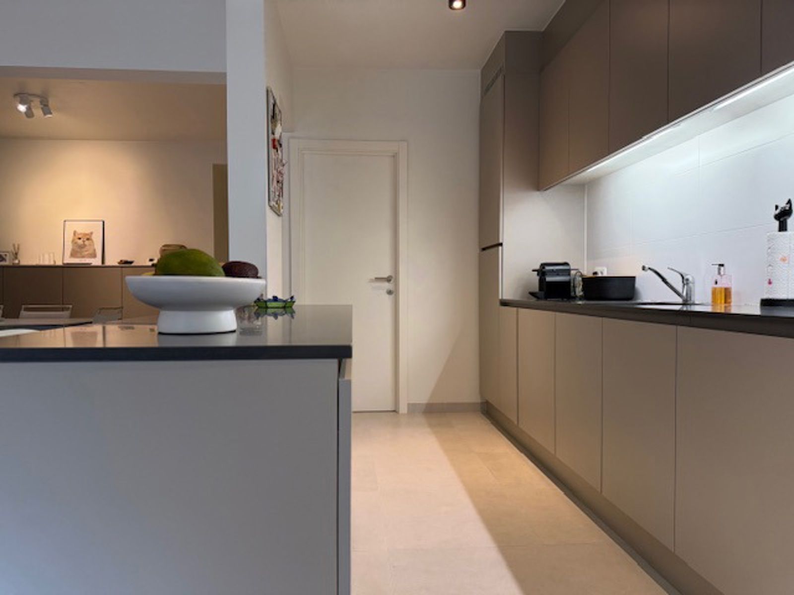 Te huur: ruim gelijkvloers appartement nabij stadscentrum van Aalst foto 9