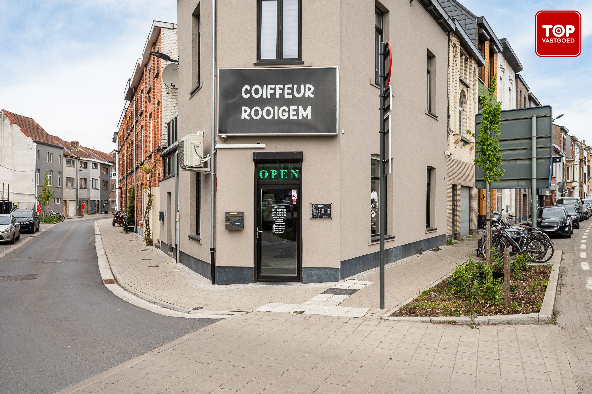 Een ideale opportuniteit voor wie op zoek is naar een commerciële ruimte op een TOPlocatie met potentieel. foto 2