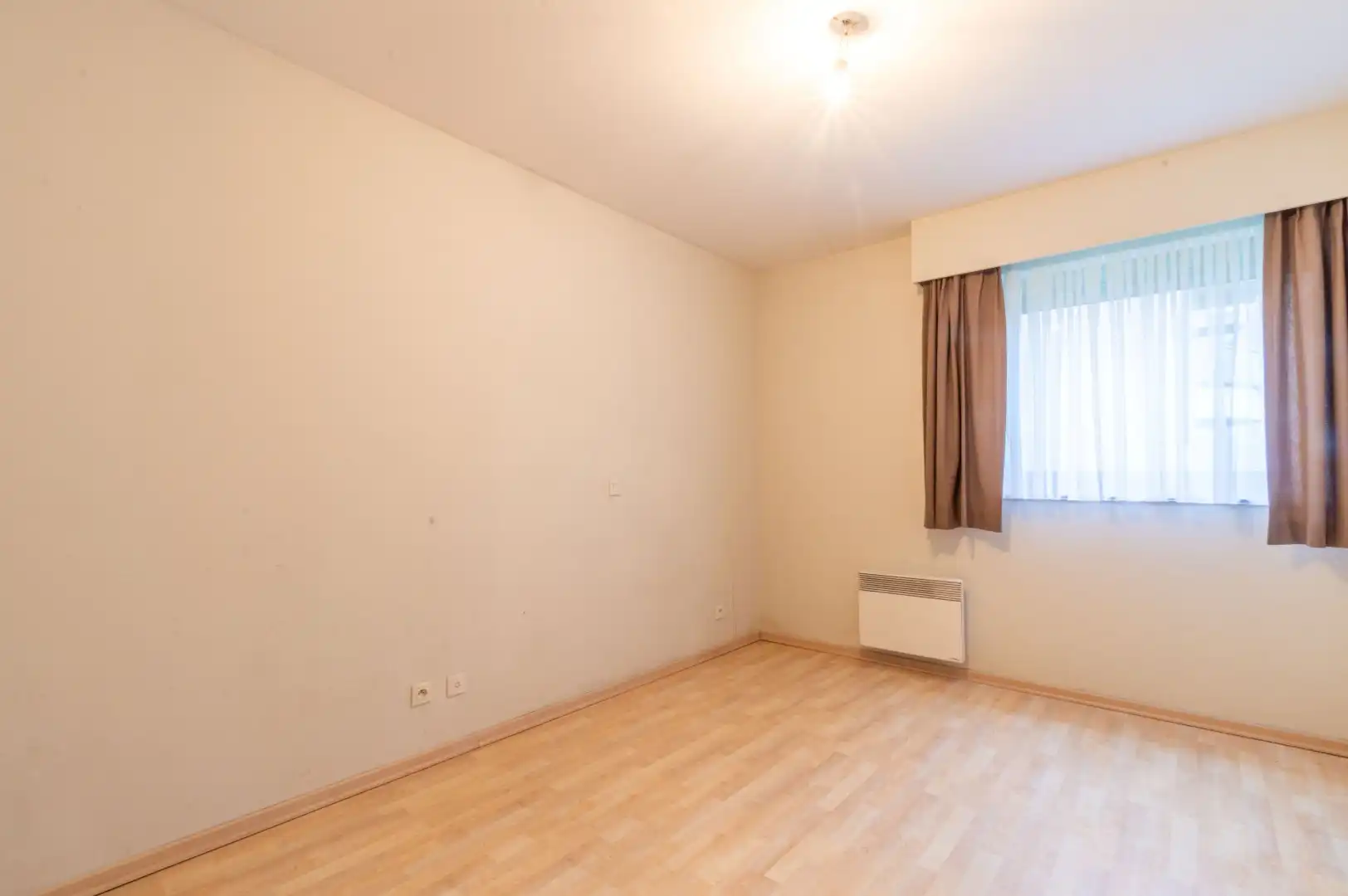 APP MET 2 SLP, TERRAS, STAANPLAATS & KELDER! foto 15