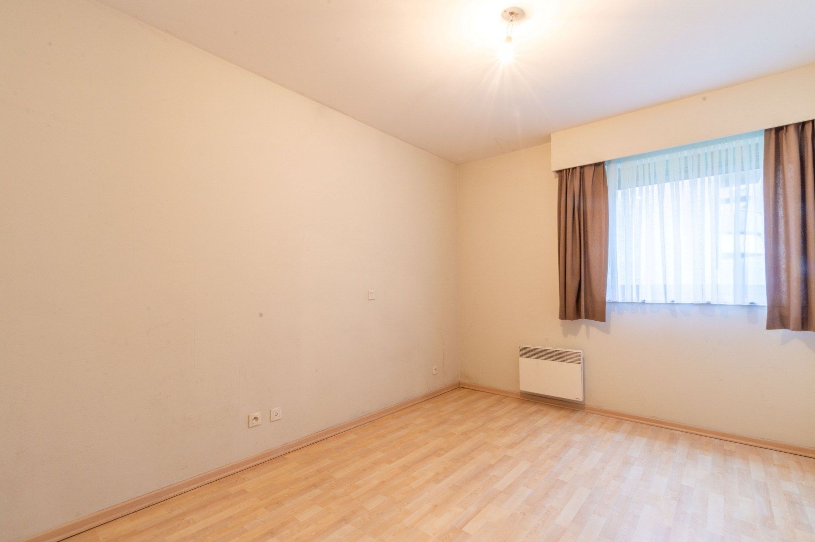 APP MET 2 SLP, TERRAS, STAANPLAATS & KELDER! foto 15