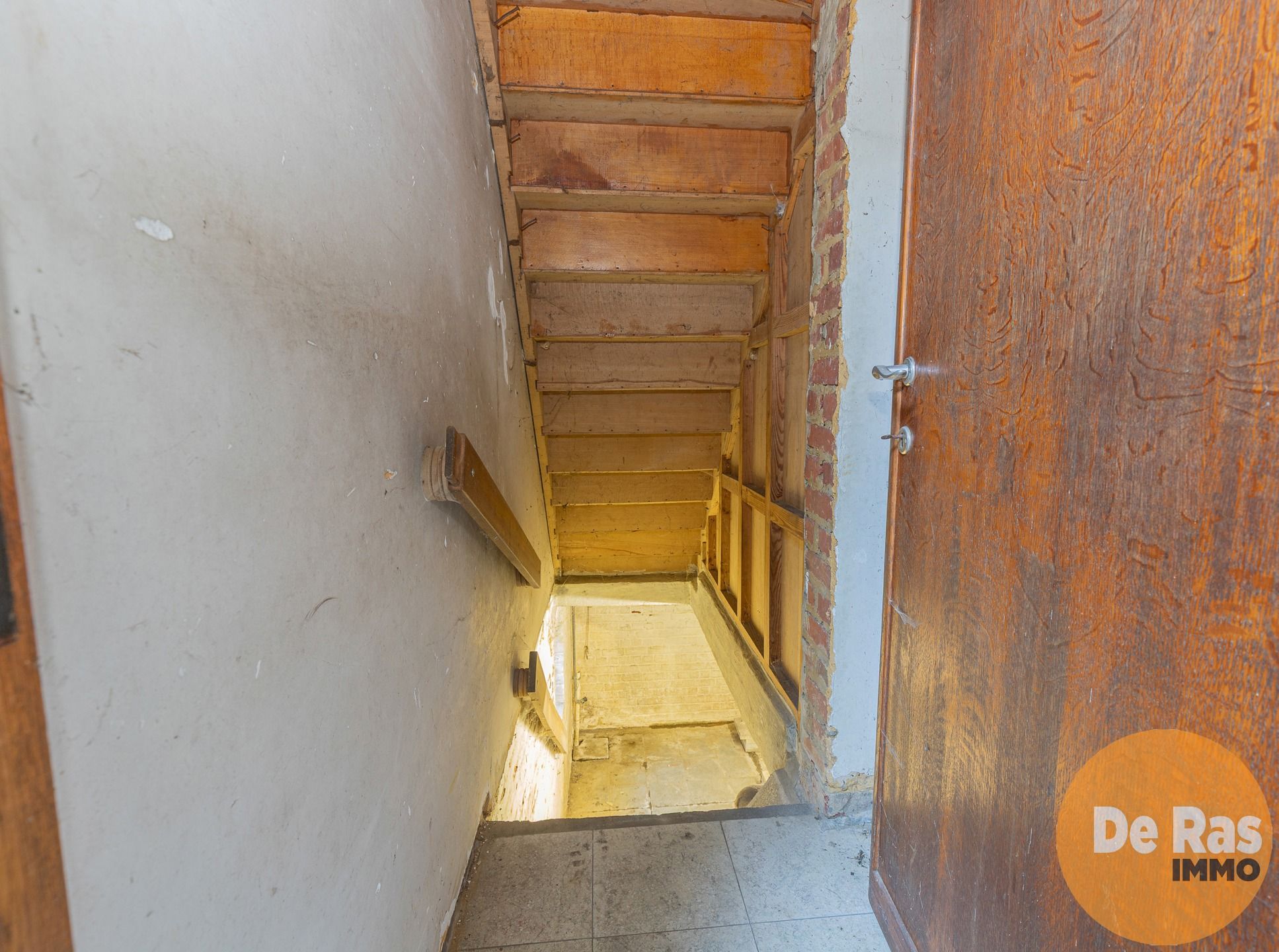 AAIGEM - Te renoveren woning met groot perceel  foto 13