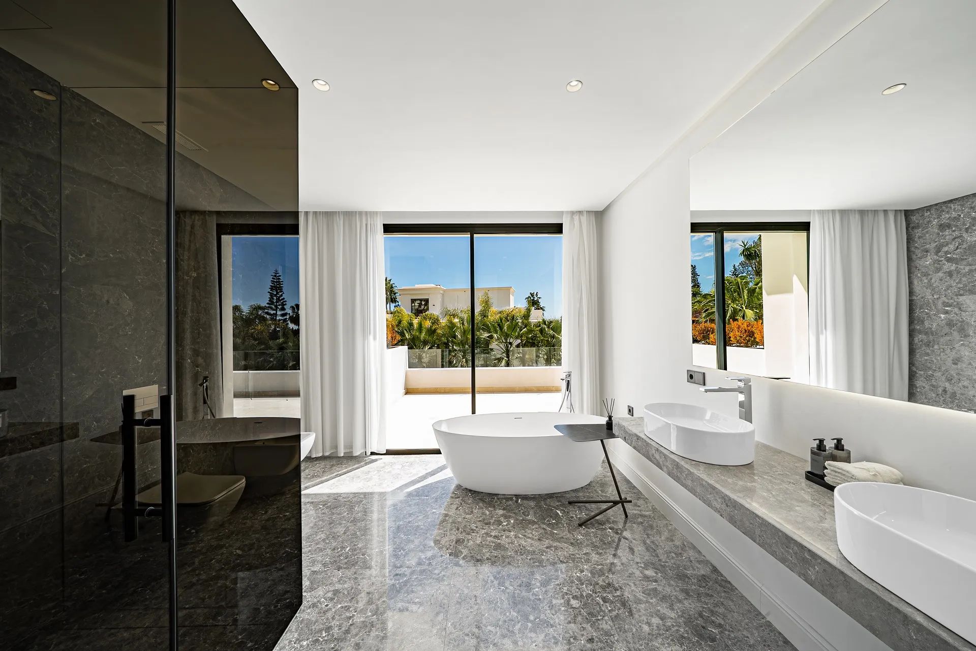Koninklijk wonen aan de Golden Mile – exclusieve villa’s in het iconische Las Lomas del Marbella Club foto 15