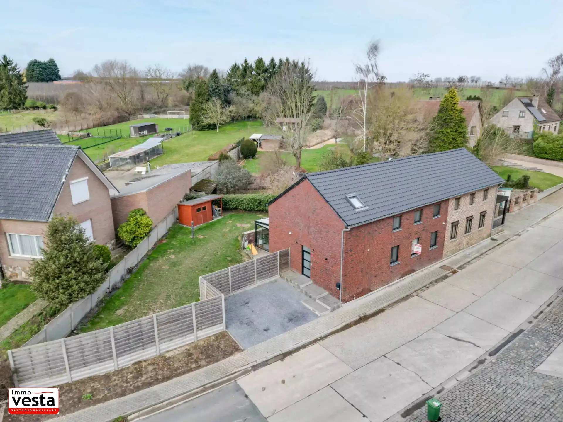 Huis met moderne voorzieningen foto 3