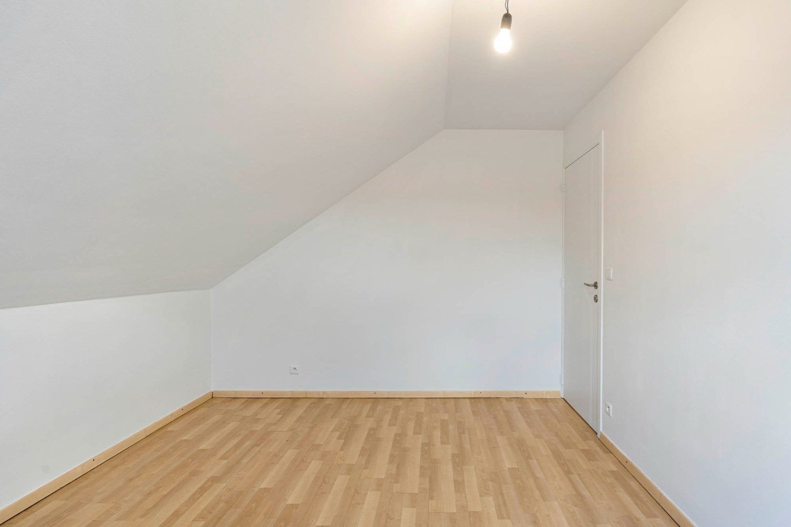Leuk duplexappartement met drie slaapkamers, standplaats en kelderberging foto 20