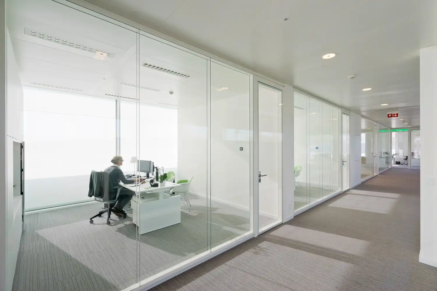 2.294m² Bedrijfsgebouw foto 19