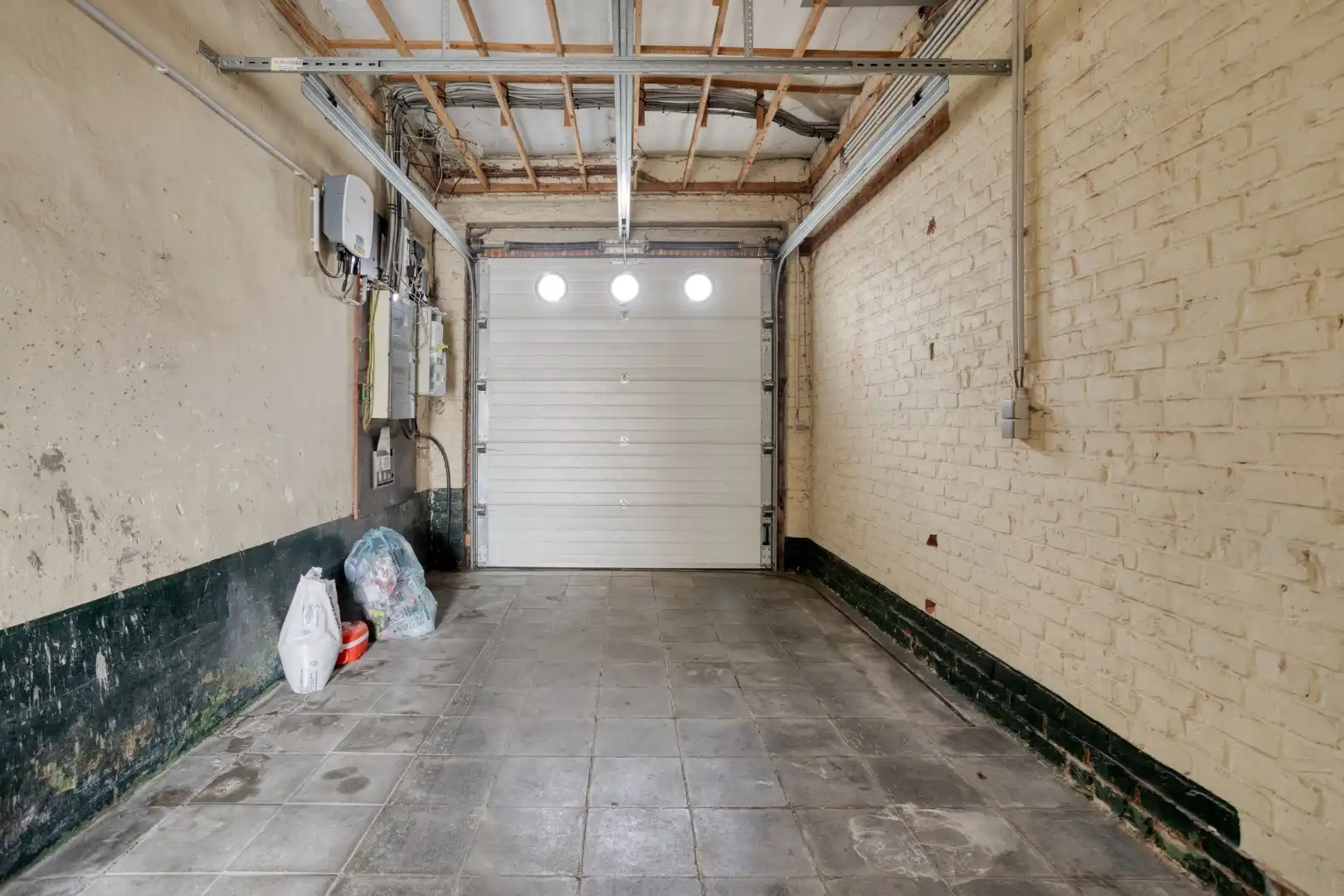 Ruime, gerenoveerde woning met werkplaats, garage en diepe tuin! foto 15