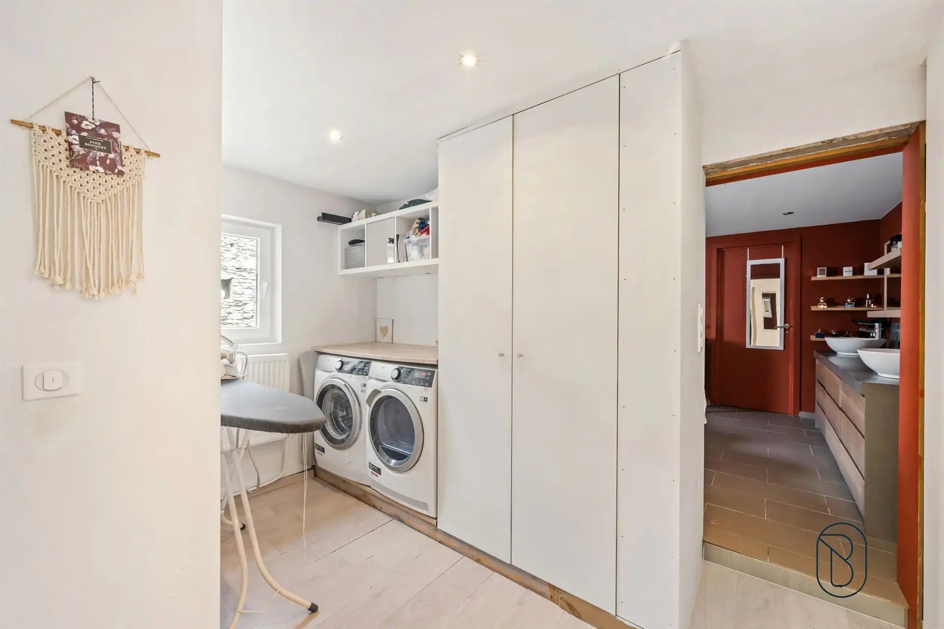 Gerenoveerde woning met tuin en zonnepanelen foto 8