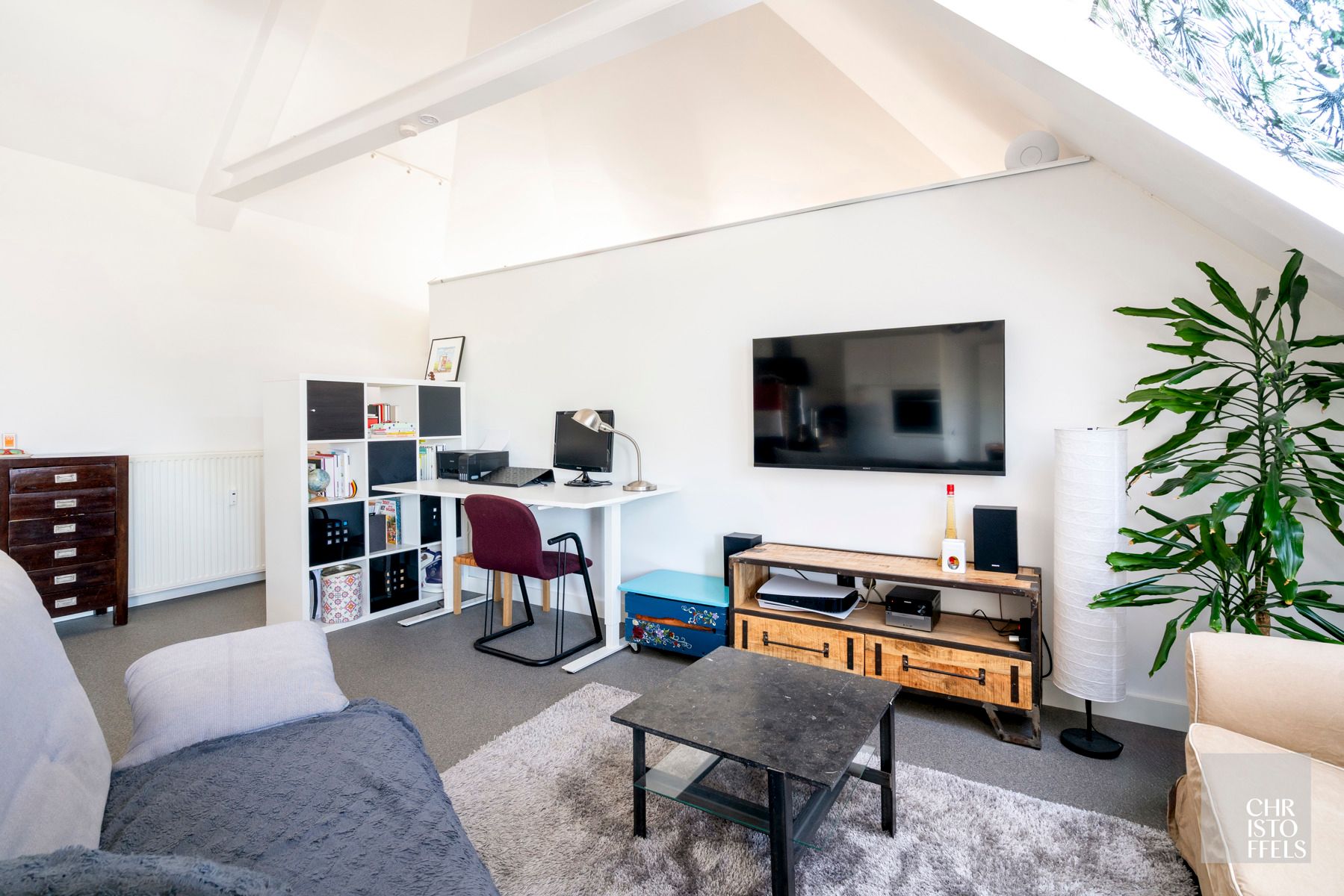 Rustig en centraal gelegen appartement in loft-stijl foto 2